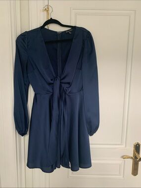 Amazing  Navy Long-Sleeve Tie-Front Mini Dress
